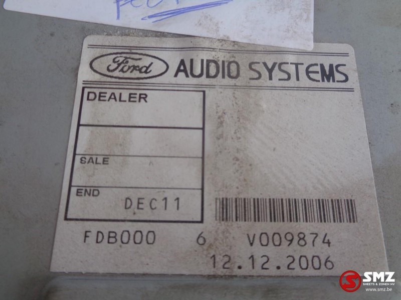 Ford Occ ford radio 1500rds console - Palubní deska pro Nákladní auto: obrázek 2 Ford Occ ford radio 1500rds console - Palubní deska pro Nákladní auto: obrázek 2