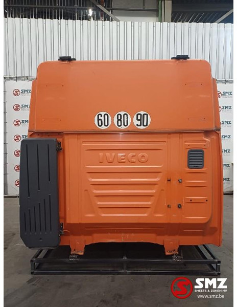 Iveco Occ cabine compleet Hi Way Stralis Iveco - Kabina a interiér pro Nákladní auto: obrázek 5 Iveco Occ cabine compleet Hi Way Stralis Iveco - Kabina a interiér pro Nákladní auto: obrázek 5