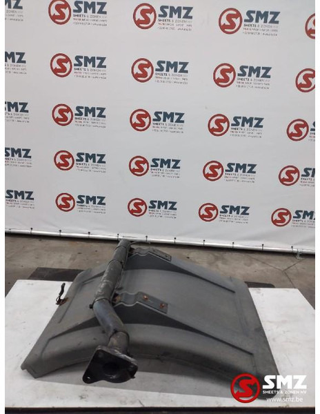 Iveco Occ spatbord links Iveco 41016379 - Karoserie a exteriér pro Nákladní auto: obrázek 1 Iveco Occ spatbord links Iveco 41016379 - Karoserie a exteriér pro Nákladní auto: obrázek 1