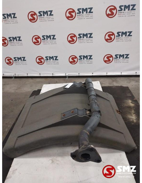 Iveco Occ spatbord rechts Iveco 41002409 - Karoserie a exteriér pro Nákladní auto: obrázek 2 Iveco Occ spatbord rechts Iveco 41002409 - Karoserie a exteriér pro Nákladní auto: obrázek 2