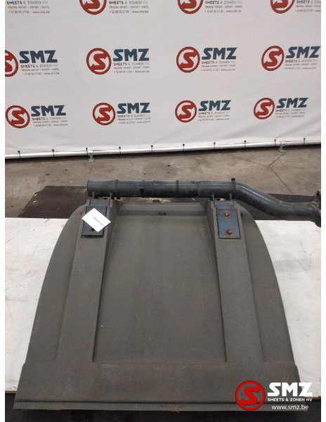 Iveco Occ spatbord rechts Iveco 41002409 - Karoserie a exteriér pro Nákladní auto: obrázek 1 Iveco Occ spatbord rechts Iveco 41002409 - Karoserie a exteriér pro Nákladní auto: obrázek 1