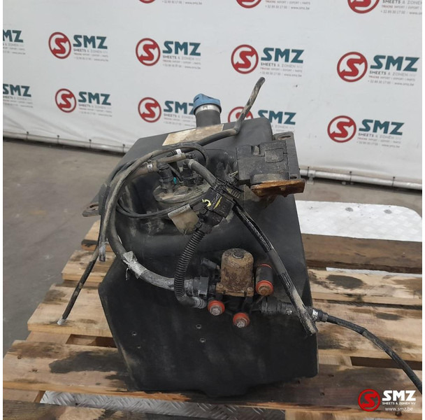 MAN Occ AdBluetank 35L + AdBlueniveausensor MAN - Palivový systém pro Nákladní auto: obrázek 4 MAN Occ AdBluetank 35L + AdBlueniveausensor MAN - Palivový systém pro Nákladní auto: obrázek 4