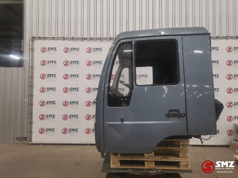 MAN Occ Cabine MAN L2000 - Kabina pro Nákladní auto: obrázek 4 MAN Occ Cabine MAN L2000 - Kabina pro Nákladní auto: obrázek 4