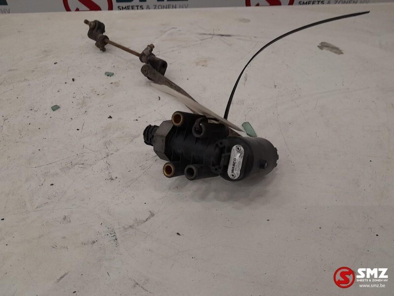 MAN Occ ECAS hoogtesensor luchtvering MAN F2000 441050 - Řídicí blok pro Nákladní auto: obrázek 1 MAN Occ ECAS hoogtesensor luchtvering MAN F2000 441050 - Řídicí blok pro Nákladní auto: obrázek 1