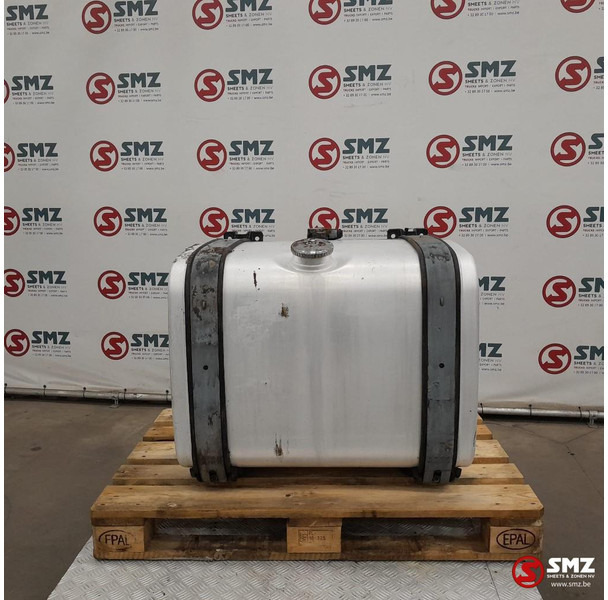 MAN Occ brandstoftank 330L + brandstofniveausensor + s - Palivová nádrž pro Nákladní auto: obrázek 1 MAN Occ brandstoftank 330L + brandstofniveausensor + s - Palivová nádrž pro Nákladní auto: obrázek 1