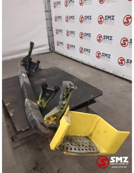 MAN Occ voorbumperbalk + voetstap links MAN - Nárazník pro Nákladní auto: obrázek 2 MAN Occ voorbumperbalk + voetstap links MAN - Nárazník pro Nákladní auto: obrázek 2