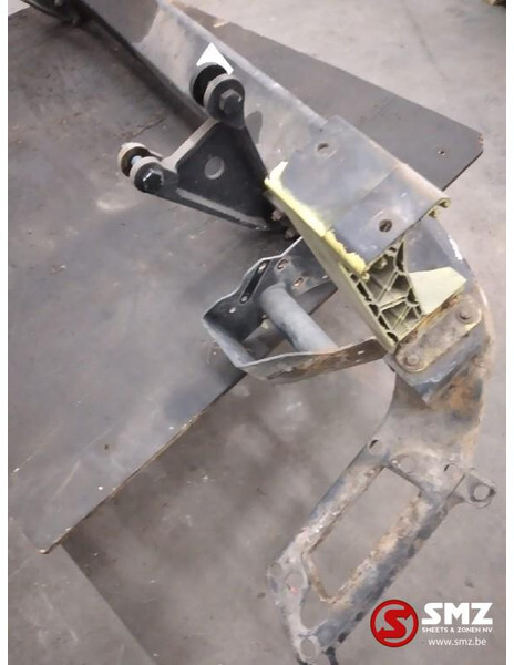 MAN Occ voorbumperbalk + voetstap links MAN - Nárazník pro Nákladní auto: obrázek 4 MAN Occ voorbumperbalk + voetstap links MAN - Nárazník pro Nákladní auto: obrázek 4