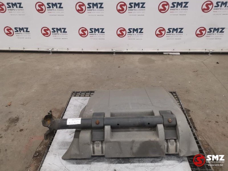 Mercedes-Benz Occ Spatbord met steun Actros MP2/MP3 - Křídlo pro Nákladní auto: obrázek 3 Mercedes-Benz Occ Spatbord met steun Actros MP2/MP3 - Křídlo pro Nákladní auto: obrázek 3