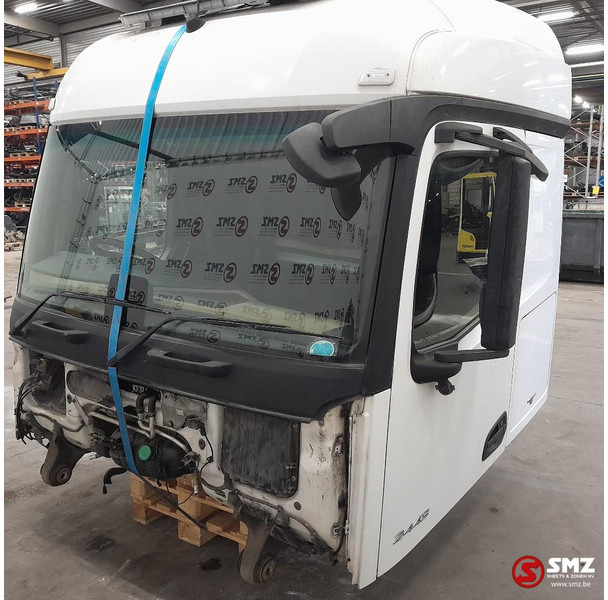 Mercedes-Benz Occ cabine RHD Mercedes - Kabina a interiér pro Nákladní auto: obrázek 1 Mercedes-Benz Occ cabine RHD Mercedes - Kabina a interiér pro Nákladní auto: obrázek 1