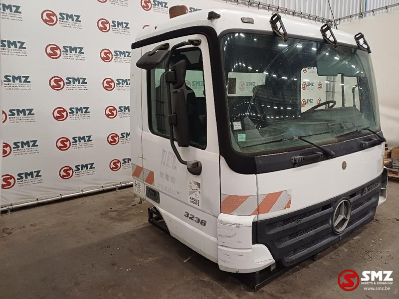 Mercedes-Benz Occ cabine compleet Mercedes Actros MP2 - Kabina a interiér pro Nákladní auto: obrázek 4 Mercedes-Benz Occ cabine compleet Mercedes Actros MP2 - Kabina a interiér pro Nákladní auto: obrázek 4