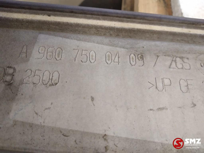 Mercedes-Benz Occ motorkap Mercedes - Kapota pro Nákladní auto: obrázek 4 Mercedes-Benz Occ motorkap Mercedes - Kapota pro Nákladní auto: obrázek 4