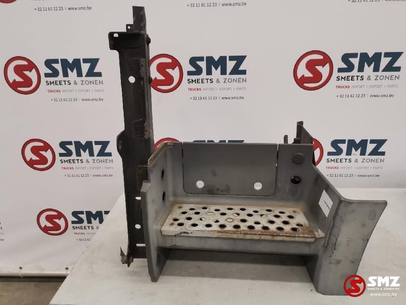 Mercedes-Benz Occ onderste opstapbak links Actros MP2 - Stupátko pro Nákladní auto: obrázek 1 Mercedes-Benz Occ onderste opstapbak links Actros MP2 - Stupátko pro Nákladní auto: obrázek 1