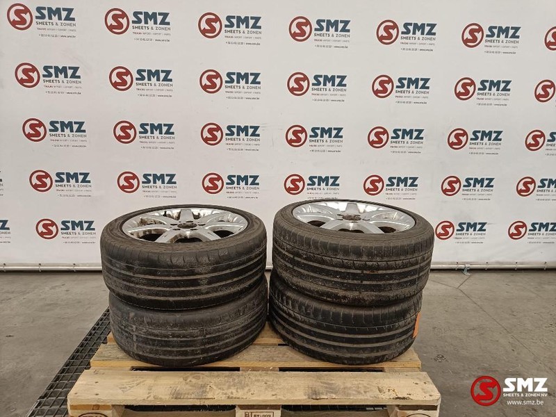 Mercedes-Benz Occ set velgen Mercedes 17" - Kompletní kolo pro Nákladní auto: obrázek 1 Mercedes-Benz Occ set velgen Mercedes 17" - Kompletní kolo pro Nákladní auto: obrázek 1