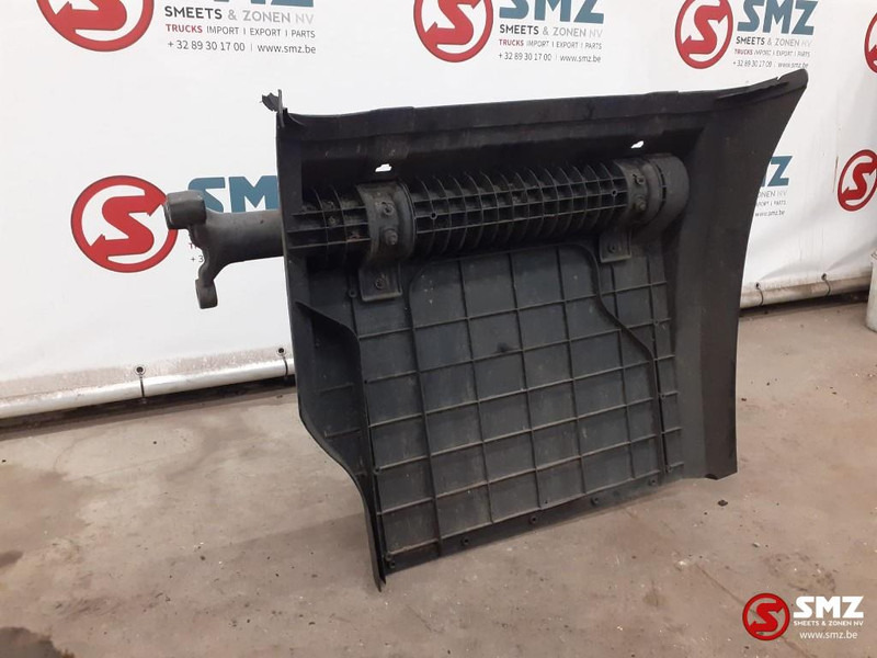 Mercedes-Benz Occ spatbord met steun side skirt rechts achter - Karoserie a exteriér pro Nákladní auto: obrázek 2 Mercedes-Benz Occ spatbord met steun side skirt rechts achter - Karoserie a exteriér pro Nákladní auto: obrázek 2