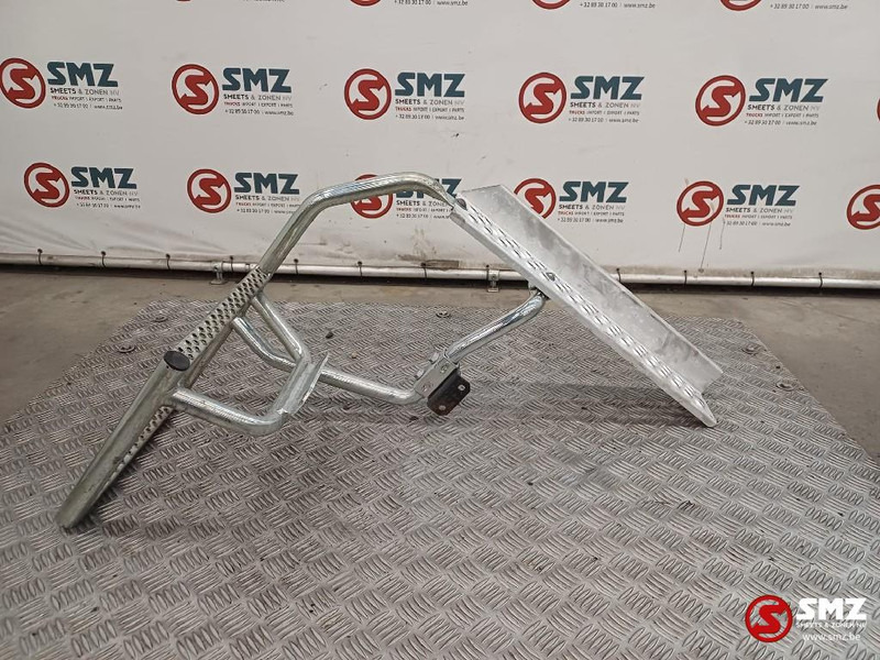 Mercedes-Benz Occ trap batterijbak Mercedes - Rám/ Šasi pro Nákladní auto: obrázek 4 Mercedes-Benz Occ trap batterijbak Mercedes - Rám/ Šasi pro Nákladní auto: obrázek 4