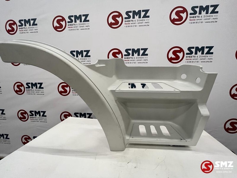 Mercedes-Benz Opstapbak rechts Mercedes Actros MP2/MP3 - Stupátko pro Nákladní auto: obrázek 1 Mercedes-Benz Opstapbak rechts Mercedes Actros MP2/MP3 - Stupátko pro Nákladní auto: obrázek 1