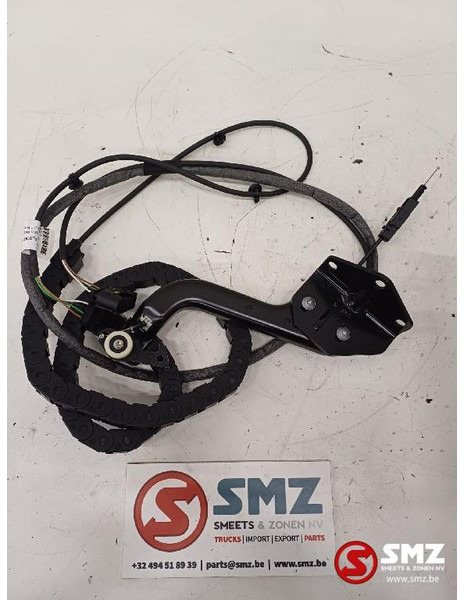 Mercedes-Benz Rolbegeleider schuifdeur Mercedes - Dveře a díly pro Nákladní auto: obrázek 2 Mercedes-Benz Rolbegeleider schuifdeur Mercedes - Dveře a díly pro Nákladní auto: obrázek 2