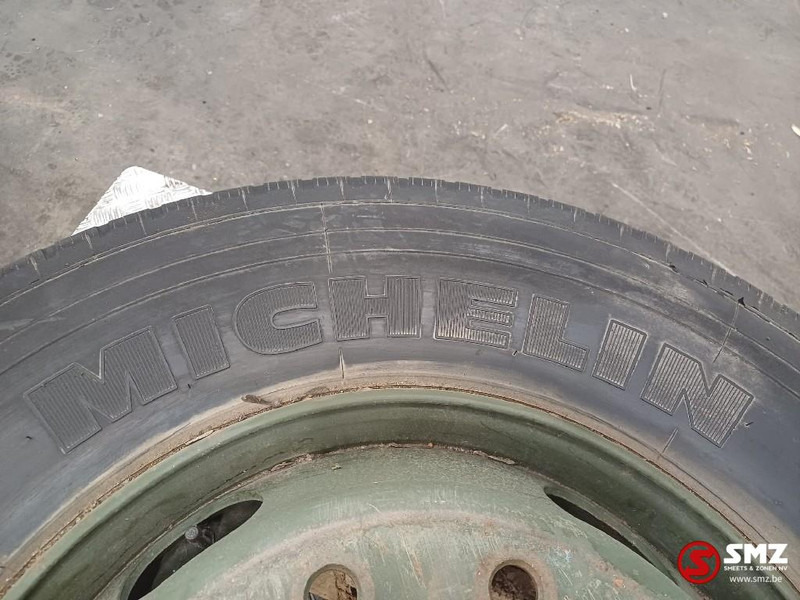 Michelin Occ vrachtwagenband 11R22.5 148/145L Michelin - Pneumatiky pro Nákladní auto: obrázek 2 Michelin Occ vrachtwagenband 11R22.5 148/145L Michelin - Pneumatiky pro Nákladní auto: obrázek 2