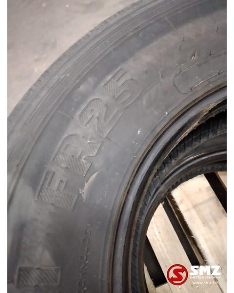 Pirelli Occ vrachtwagenband Pirelli FR25 315/80R22.5 - Pneumatiky pro Nákladní auto: obrázek 4 Pirelli Occ vrachtwagenband Pirelli FR25 315/80R22.5 - Pneumatiky pro Nákladní auto: obrázek 4