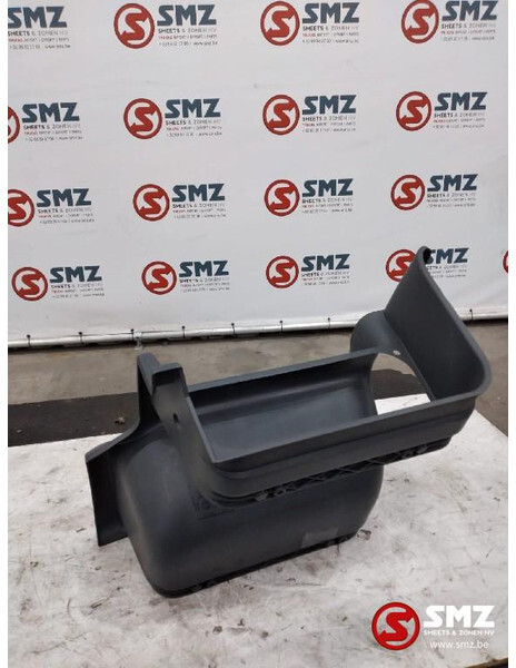 Renault Opstap rechts renault kerax - Kabina a interiér pro Nákladní auto: obrázek 3 Renault Opstap rechts renault kerax - Kabina a interiér pro Nákladní auto: obrázek 3