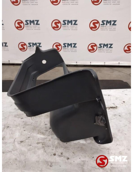 Renault Opstap rechts renault kerax - Kabina a interiér pro Nákladní auto: obrázek 2 Renault Opstap rechts renault kerax - Kabina a interiér pro Nákladní auto: obrázek 2