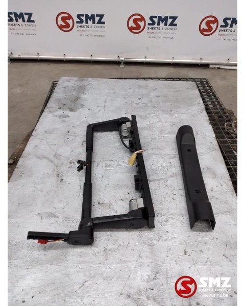 Renault Spiegelarm kit rechts Renault Magnum - Zpětné zrcátko pro Nákladní auto: obrázek 1 Renault Spiegelarm kit rechts Renault Magnum - Zpětné zrcátko pro Nákladní auto: obrázek 1