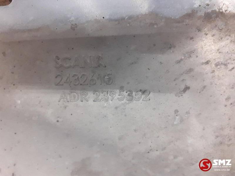 Scania Occ uitlaatdemperdeksel Scania - Tlumič výfuku pro Nákladní auto: obrázek 3 Scania Occ uitlaatdemperdeksel Scania - Tlumič výfuku pro Nákladní auto: obrázek 3
