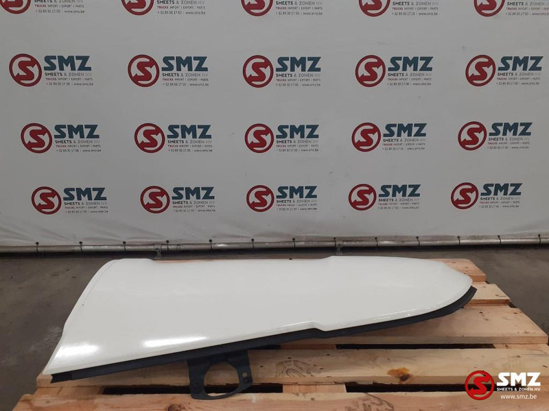 Scania Occ windgeleider rechts Scania - Kabina a interiér pro Nákladní auto: obrázek 2 Scania Occ windgeleider rechts Scania - Kabina a interiér pro Nákladní auto: obrázek 2