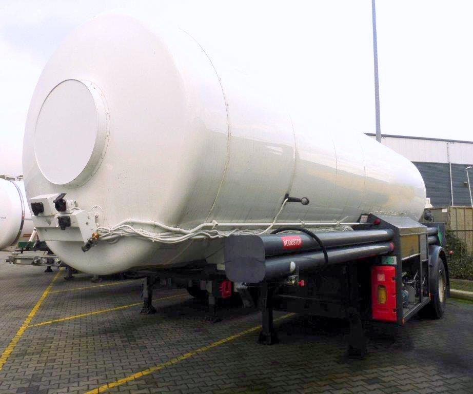 BURG Gas tank semi-trailer used for CO2 Carbon dioxide - Cisternový návěs: obrázek 1 BURG Gas tank semi-trailer used for CO2 Carbon dioxide - Cisternový návěs: obrázek 1
