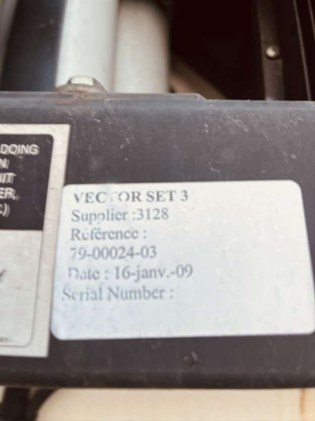 Diversen Vector 1800 Compleet en onderdelen Compressor ect - Chladírenský návěs: obrázek 4 Diversen Vector 1800 Compleet en onderdelen Compressor ect - Chladírenský návěs: obrázek 4