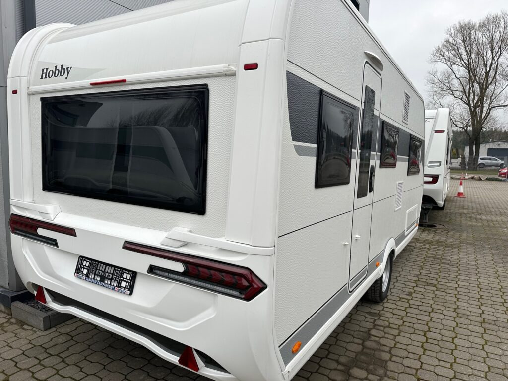 DE LUXE 495 UL 2024 - Karavan: obrázek 4 DE LUXE 495 UL 2024 - Karavan: obrázek 4