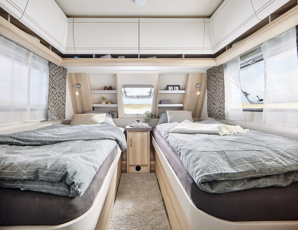 DE LUXE 515 UHL - Karavan: obrázek 3 DE LUXE 515 UHL - Karavan: obrázek 3