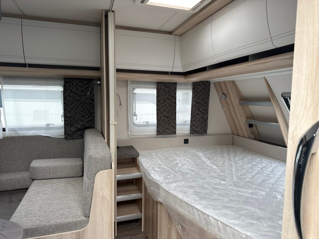 DE LUXE 545 KMF 2024 - Karavan: obrázek 5 DE LUXE 545 KMF 2024 - Karavan: obrázek 5