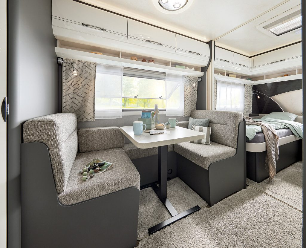 EXELLENT 460 SL - Karavan: obrázek 5 EXELLENT 460 SL - Karavan: obrázek 5