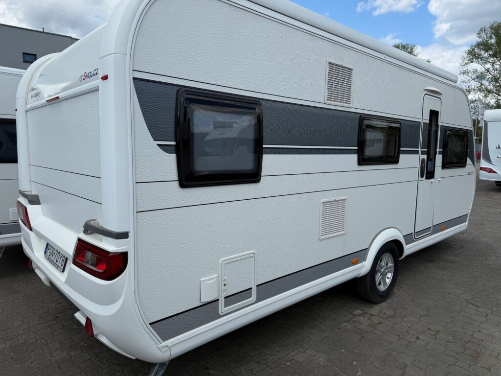 Hobby 545 KMF DE LUXE 2021 - Karavan: obrázek 3 Hobby 545 KMF DE LUXE 2021 - Karavan: obrázek 3