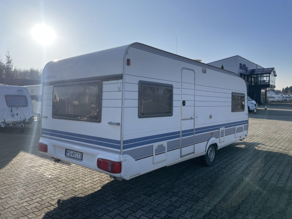 Hobby 560 UL Prestige 1998 - Karavan: obrázek 4 Hobby 560 UL Prestige 1998 - Karavan: obrázek 4
