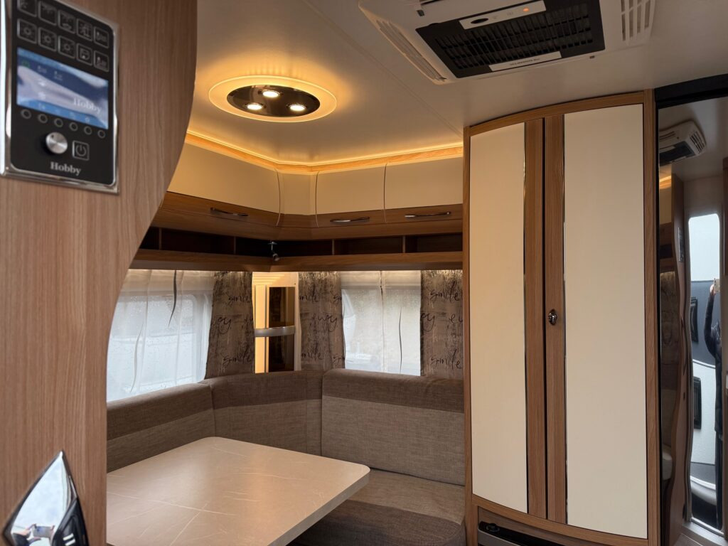 Hobby De Luxe 540 UFf 2020 - Karavan: obrázek 5 Hobby De Luxe 540 UFf 2020 - Karavan: obrázek 5