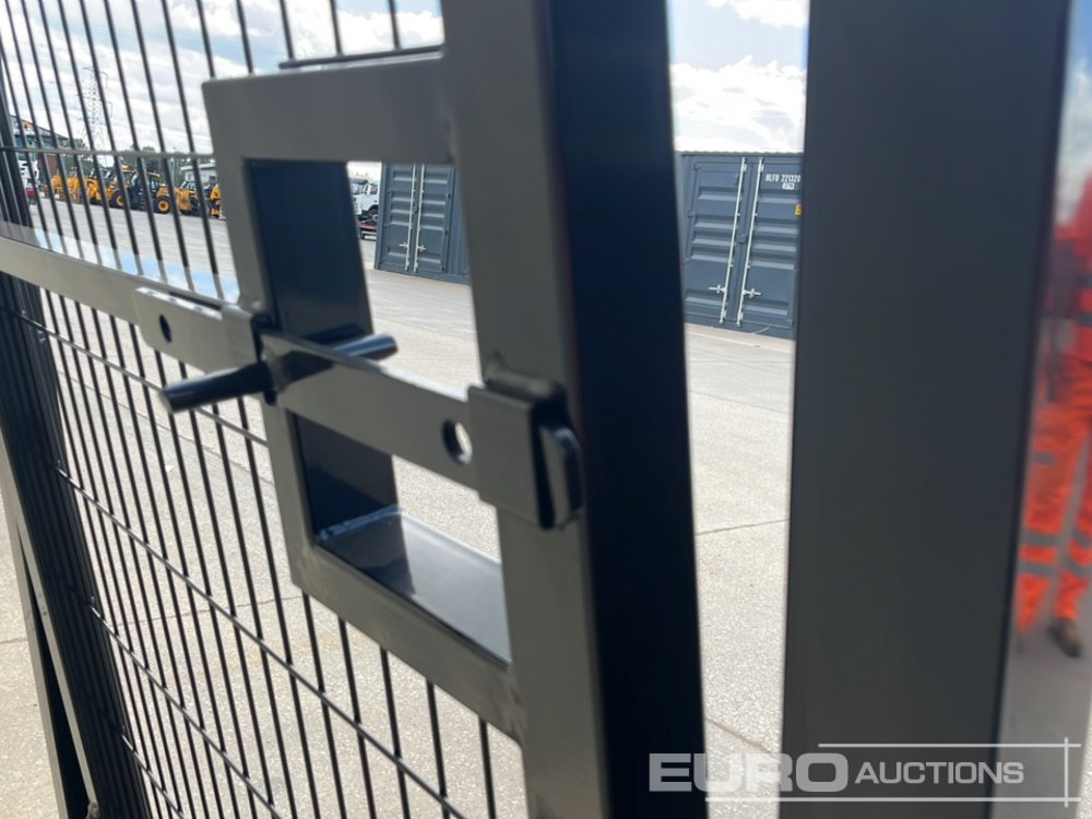 Stavební zařízení 1.2m x 2.4m Pedestrian Gate, Heavy Duty Galvanized Powder Coated, 80mm x 80mm x 3m Post (2 of), Assembly Kit (Black): obrázek 6