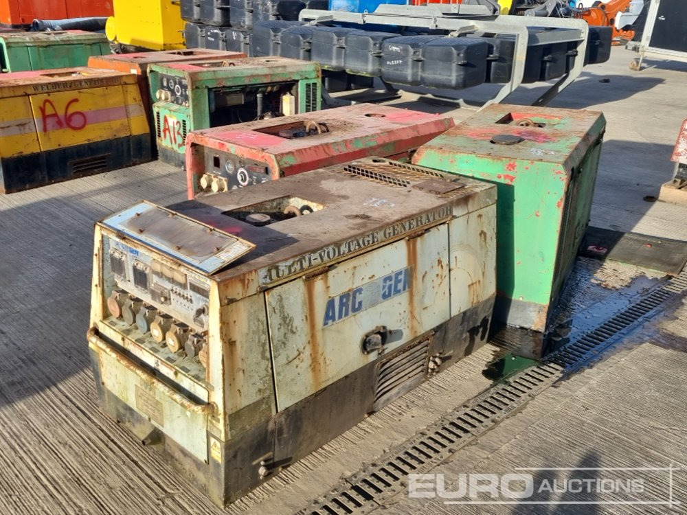 110Volt Generator/Welder, Kubota Engine (Parts Missing), 415Volt Generator/Welder, 3 Cylinder Engine - Elektrický generátor: obrázek 1 110Volt Generator/Welder, Kubota Engine (Parts Missing), 415Volt Generator/Welder, 3 Cylinder Engine - Elektrický generátor: obrázek 1