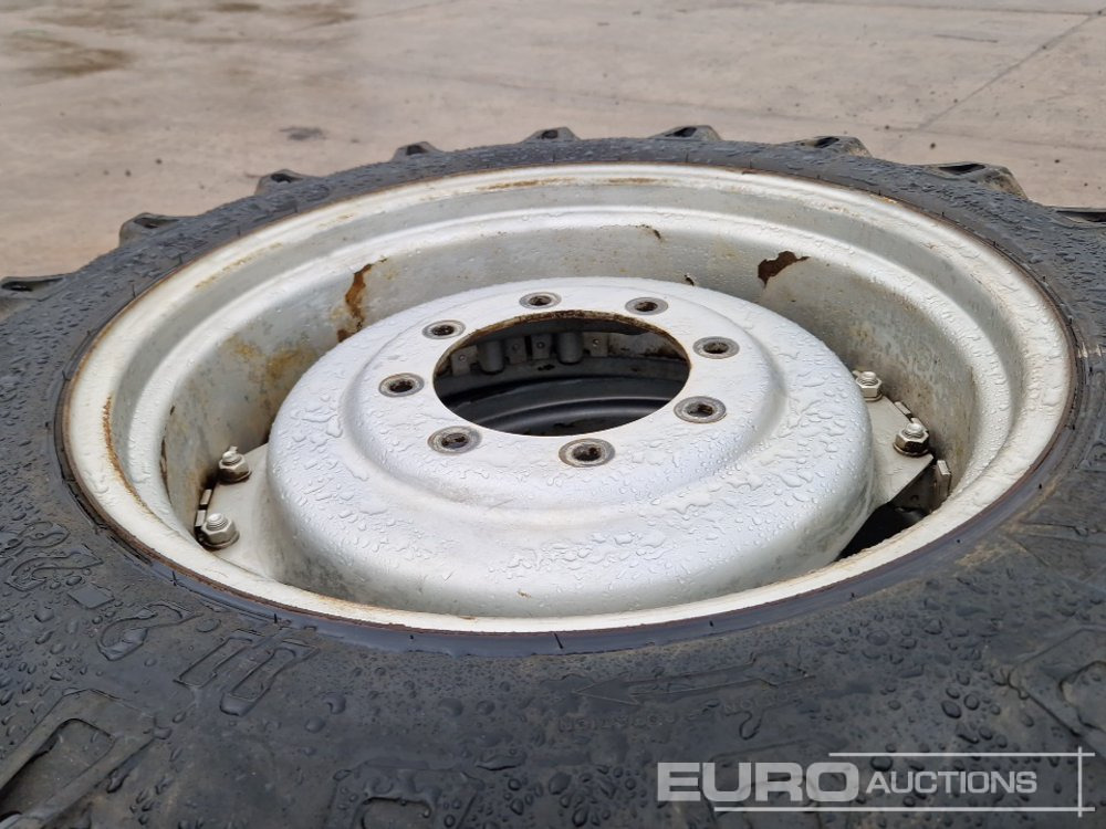 13.6-38 (2 of) & 11.2-28 (2 of) Tyre & Rim ro suit Massey Ferguson 390 - Pneumatiky: obrázek 5 13.6-38 (2 of) & 11.2-28 (2 of) Tyre & Rim ro suit Massey Ferguson 390 - Pneumatiky: obrázek 5
