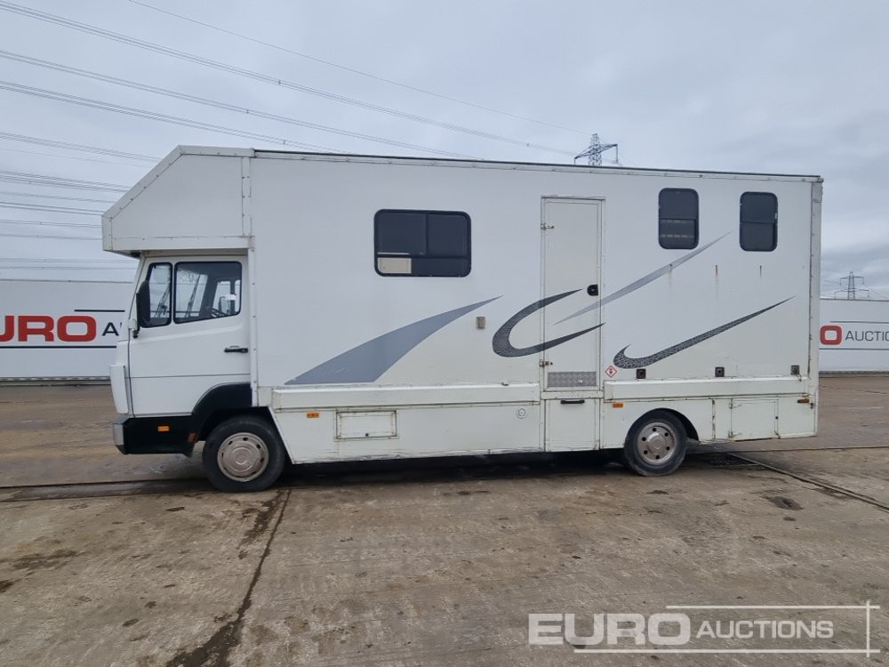 1998 Mercedes 814 - Auto na přepravu koní: obrázek 2 1998 Mercedes 814 - Auto na přepravu koní: obrázek 2