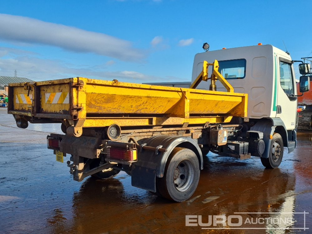 2007 DAF LF45.140 - Hákový nosič kontejnerů: obrázek 5 2007 DAF LF45.140 - Hákový nosič kontejnerů: obrázek 5