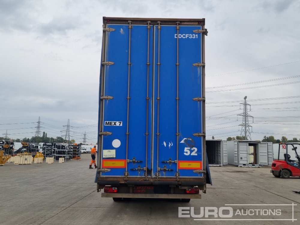 2007 SDC Trailer Tri Axle Double Deck Curtainsider Trailer - Plachtový návěs: obrázek 4 2007 SDC Trailer Tri Axle Double Deck Curtainsider Trailer - Plachtový návěs: obrázek 4