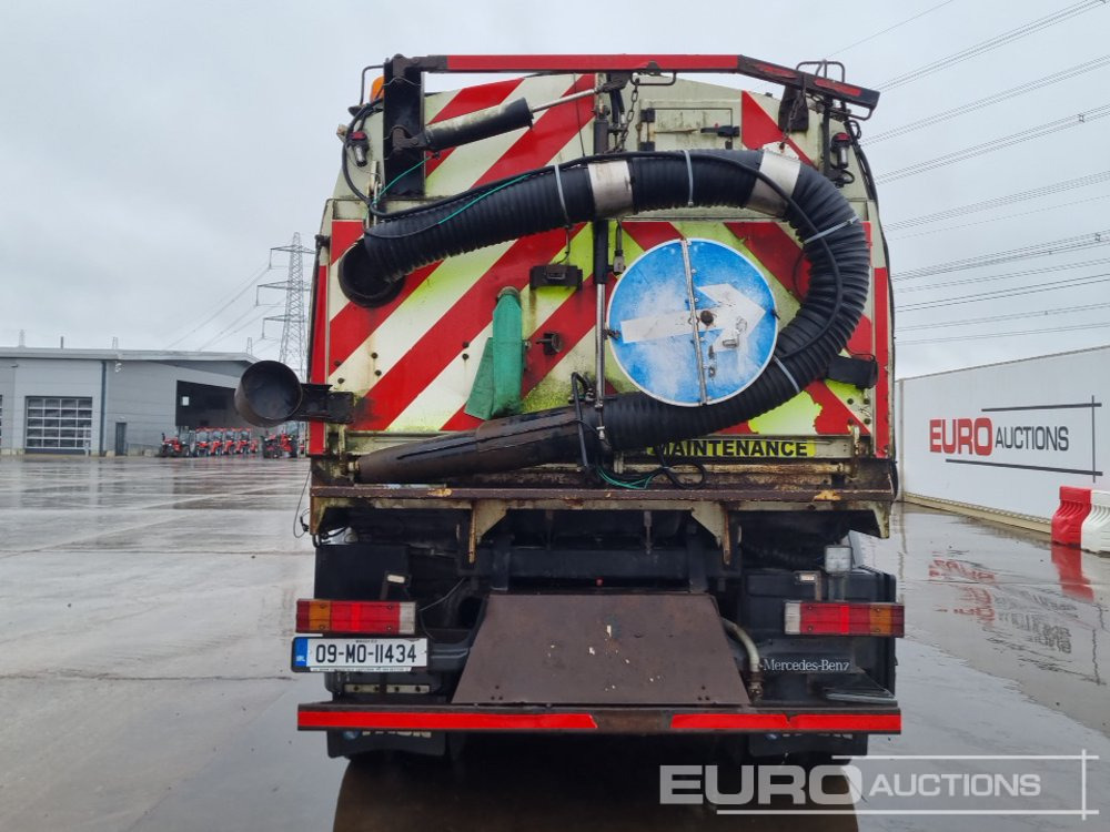 2009 Mercedes Atego 1318 - Zametací vůz: obrázek 4 2009 Mercedes Atego 1318 - Zametací vůz: obrázek 4