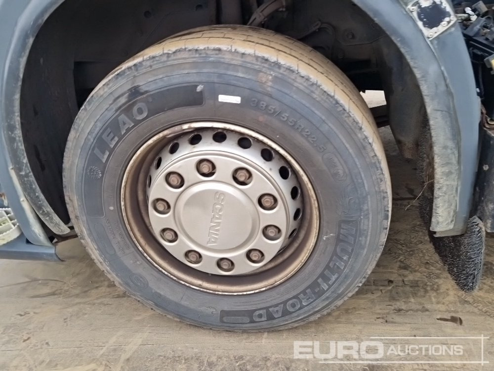 Nákladní automobil valníkový/ Plošinový pro dopravu těžké techniky 2010 Scania P320: obrázek 9