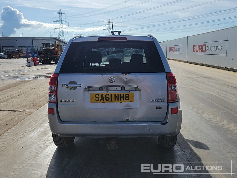 2011 Suzuki Grand Vitara - SUV: obrázek 4 2011 Suzuki Grand Vitara - SUV: obrázek 4