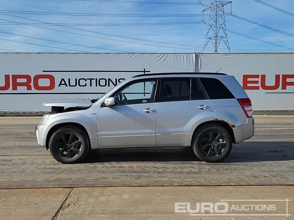 2011 Suzuki Grand Vitara - SUV: obrázek 2 2011 Suzuki Grand Vitara - SUV: obrázek 2