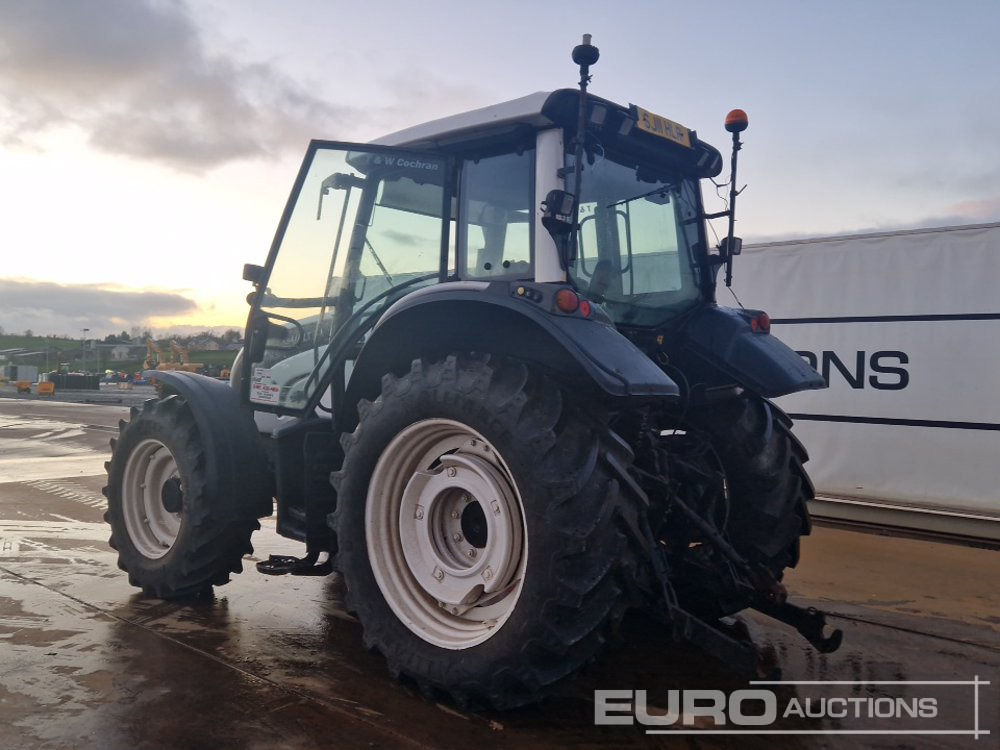 2011 Valtra N121 - Traktor: obrázek 3 2011 Valtra N121 - Traktor: obrázek 3