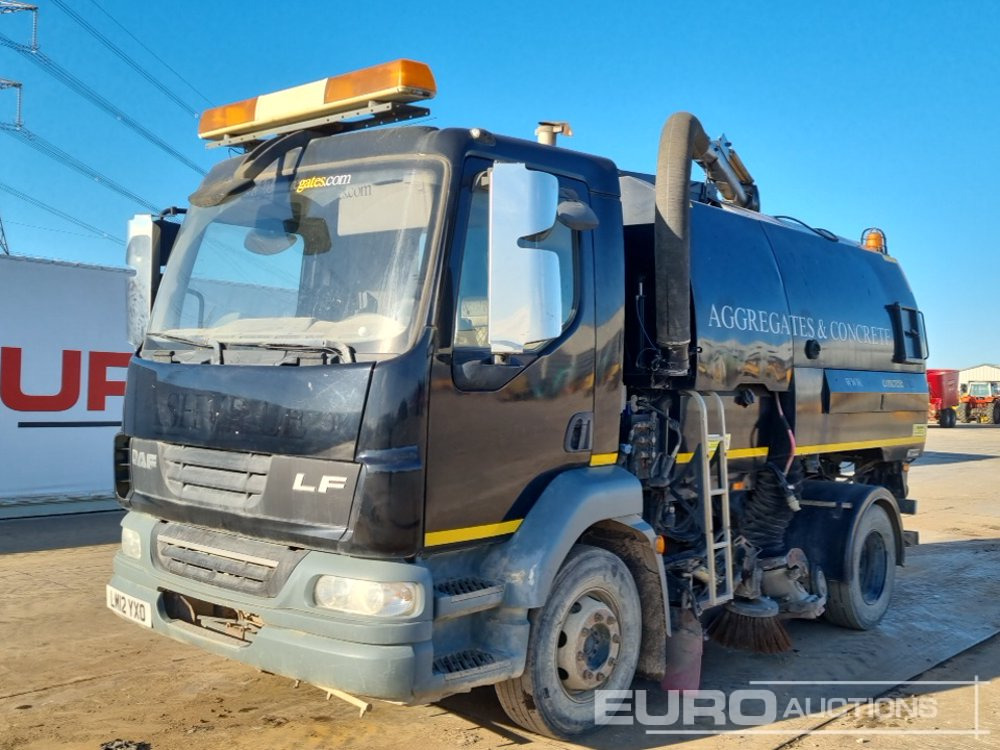 2012 DAF LF55.220 - Zametací vůz: obrázek 1 2012 DAF LF55.220 - Zametací vůz: obrázek 1