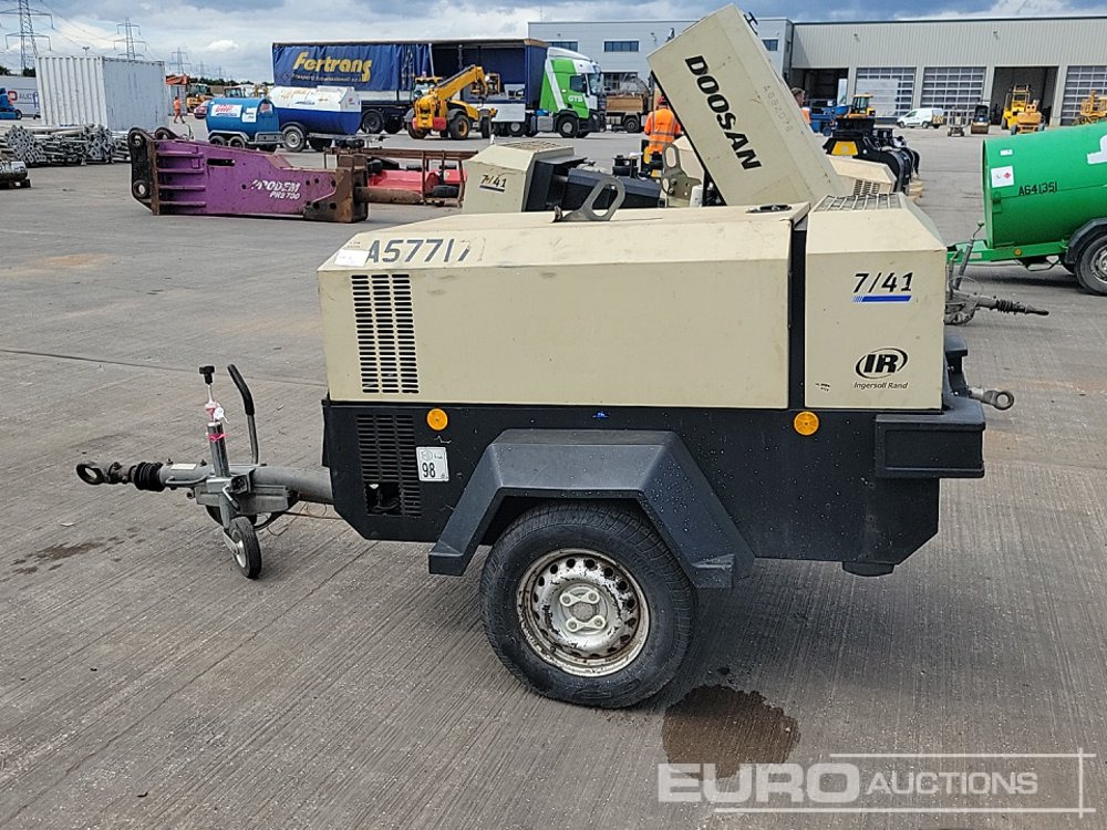 2012 Doosan 741 - Mobilní kompresor: obrázek 2 2012 Doosan 741 - Mobilní kompresor: obrázek 2